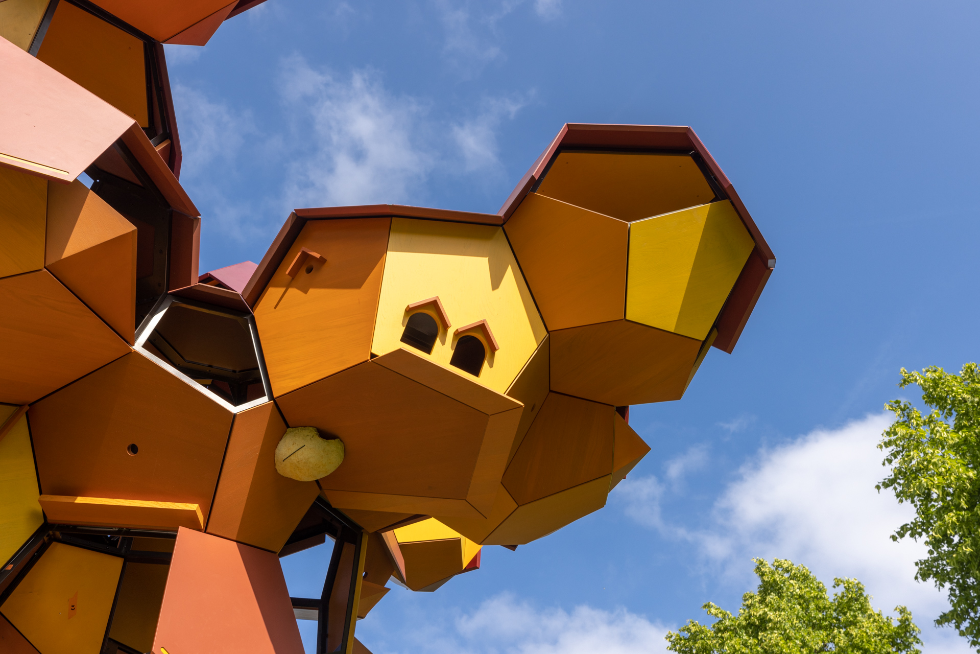 Cloud Cities: Species of spaces and other pieces